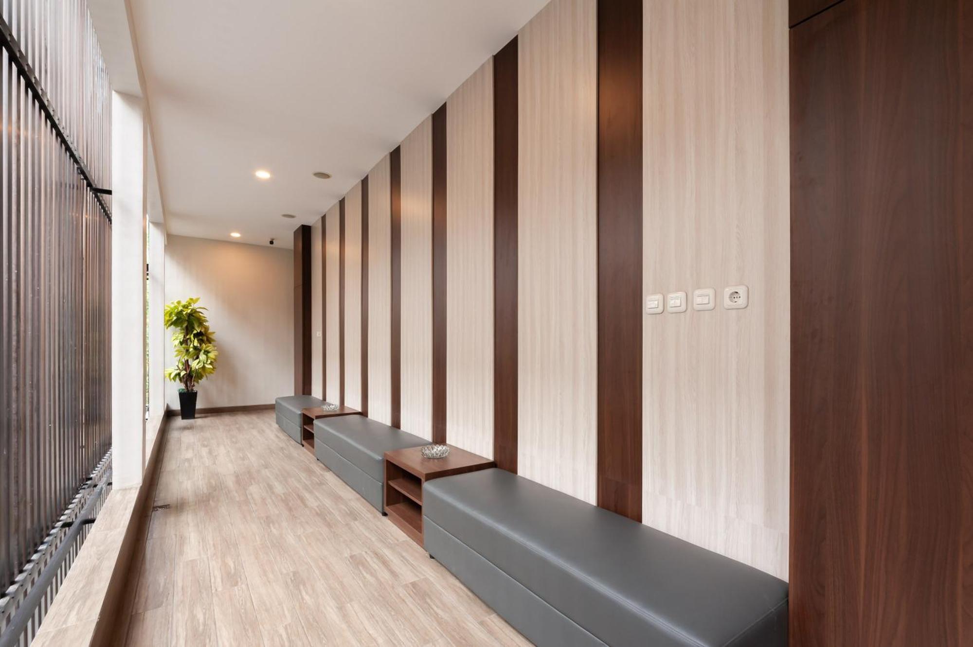 Urbanview Hotel Cengkareng Jakarta By Reddoorz Exteriér fotografie